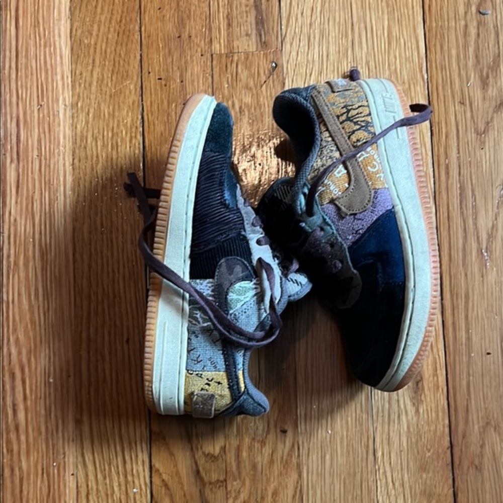 Nike Travis Scott Air Force 1, size 2Y